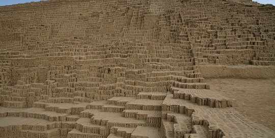 Pyramid Pucllana, Lima